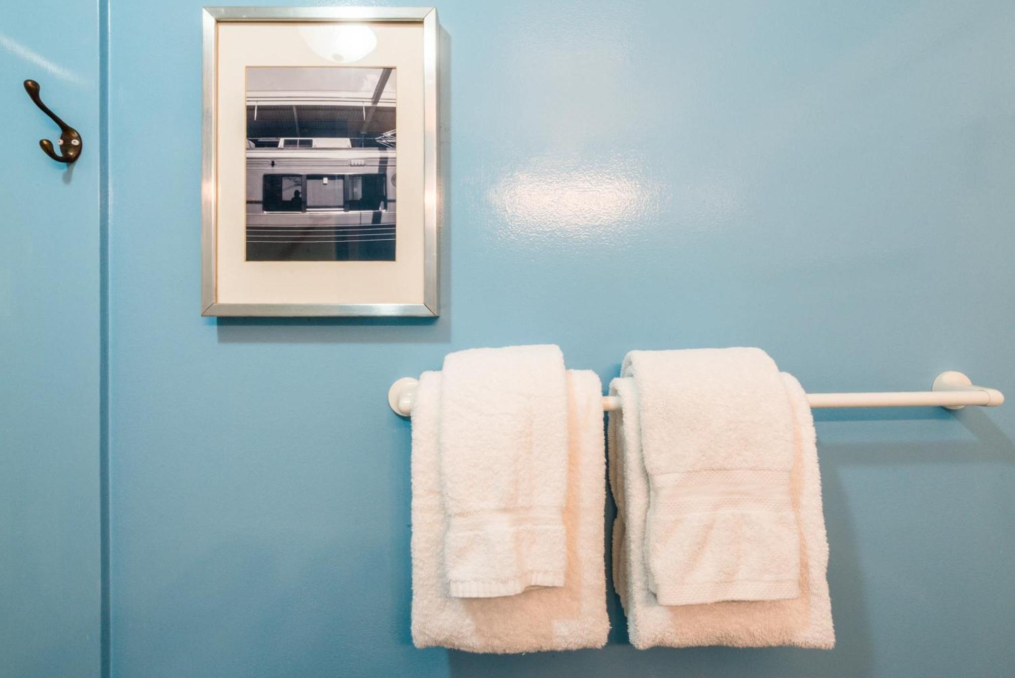 Ocean Island Garden Suites Victoria Rom bilde