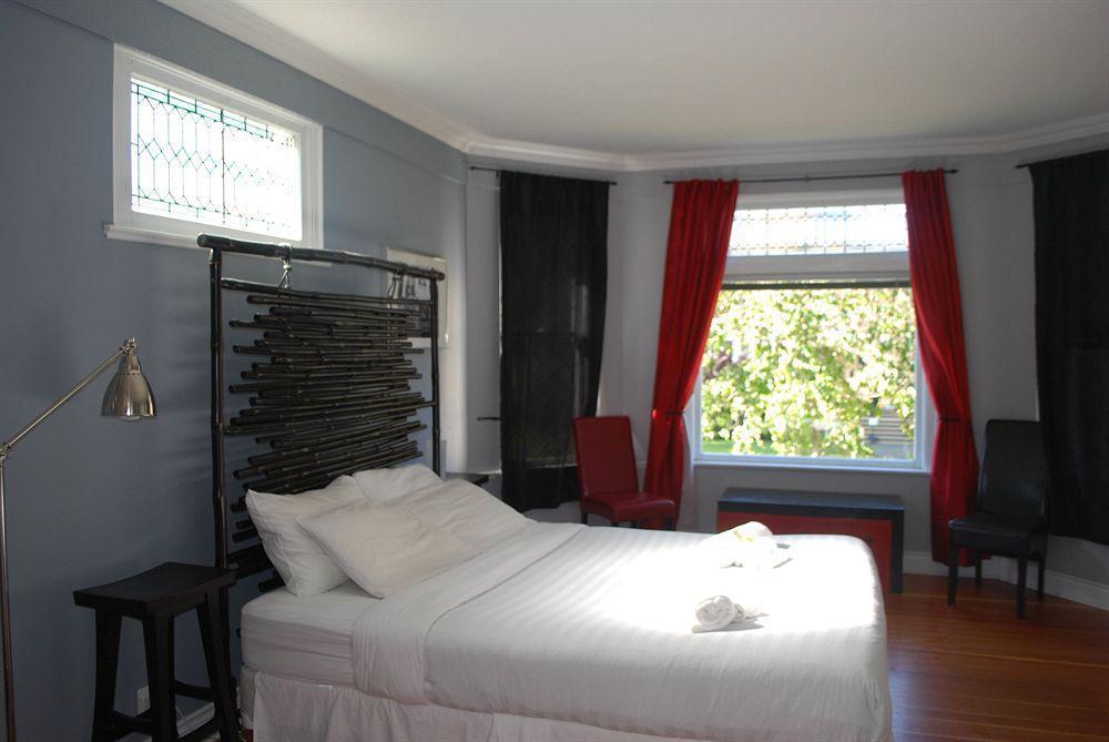 Ocean Island Garden Suites Victoria Eksteriør bilde